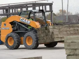 Мини погрузчик Case SV300