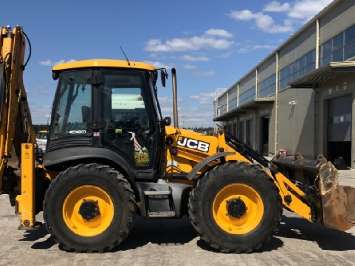 Аренда экскаватора-погрузчика JCB 4cx Аренда экскаватора-погрузчика JCB 4cx